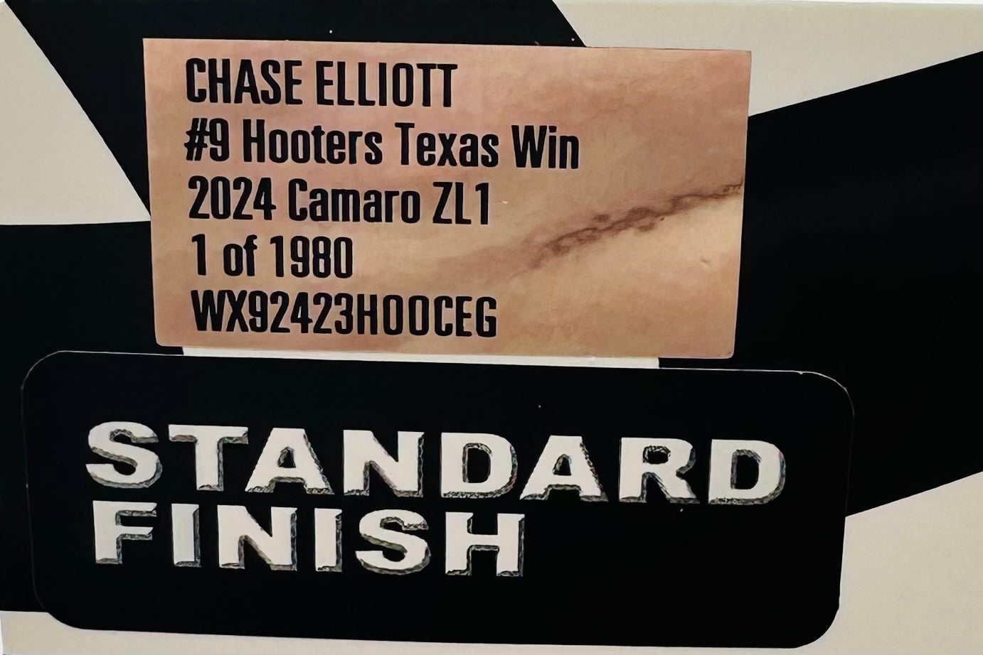 * Chase Elliott 2024 Hooters / Texas Race Win 1:24 Nascar Cup Series Diecast