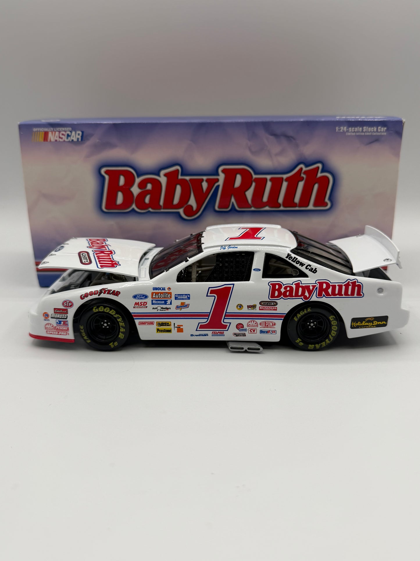 Jeff Gordon Baby Ruth 1992 Ford Thunderbird 1/24 Scale