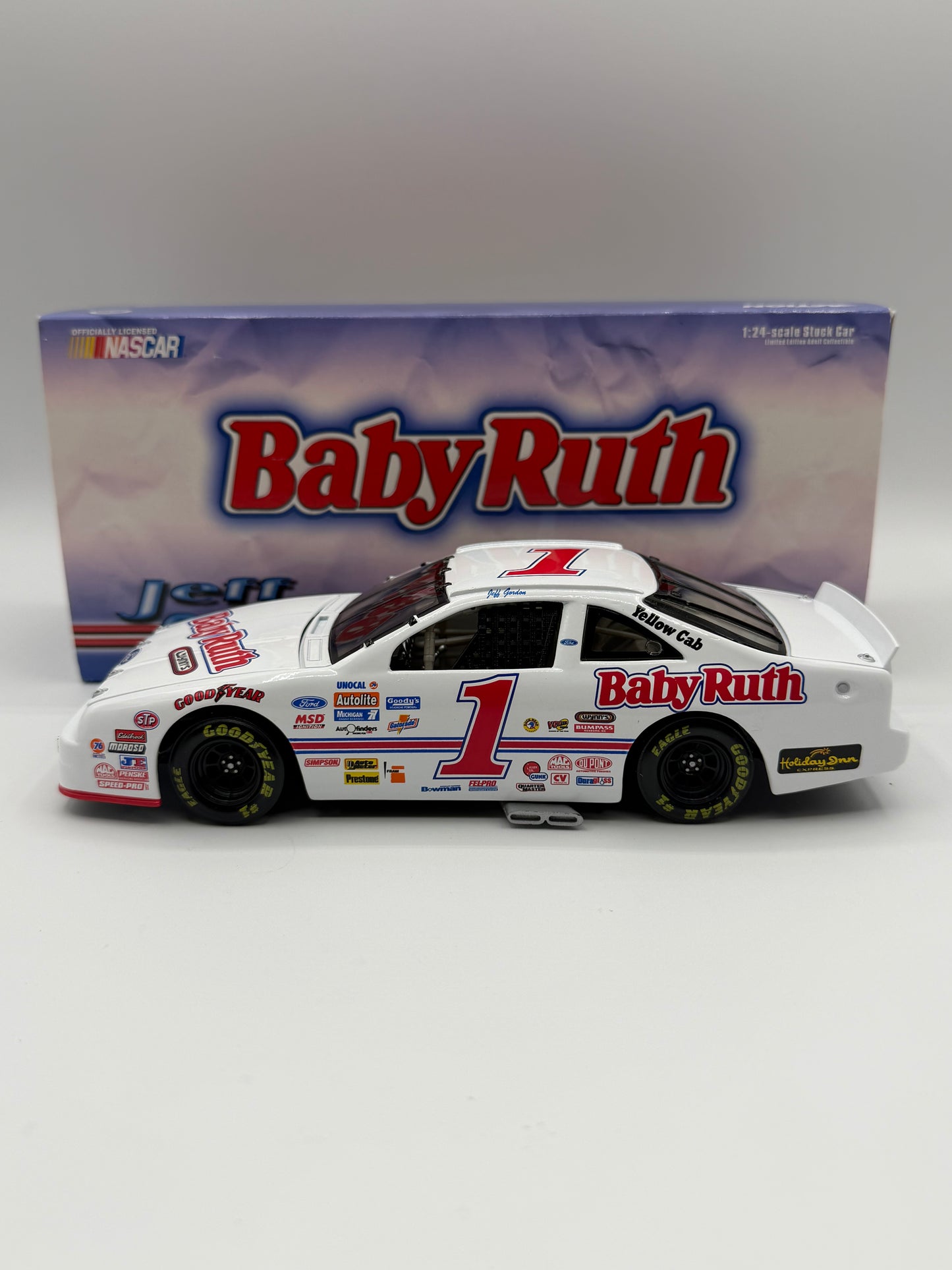 Jeff Gordon Baby Ruth 1992 Ford Thunderbird 1/24 Scale