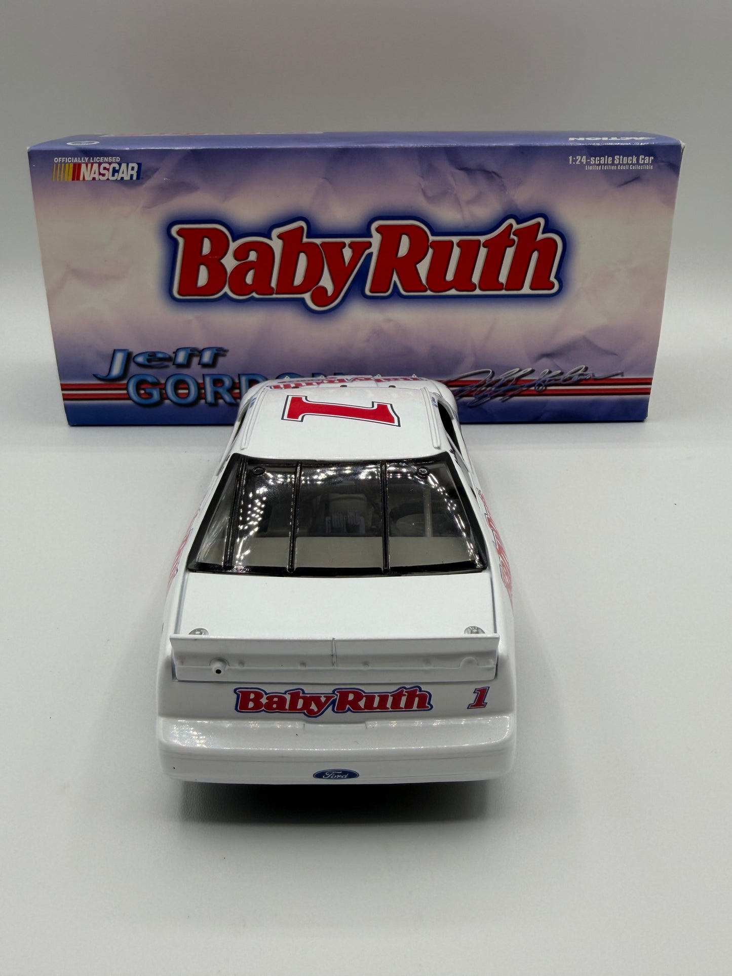 Jeff Gordon Baby Ruth 1992 Ford Thunderbird 1/24 Scale