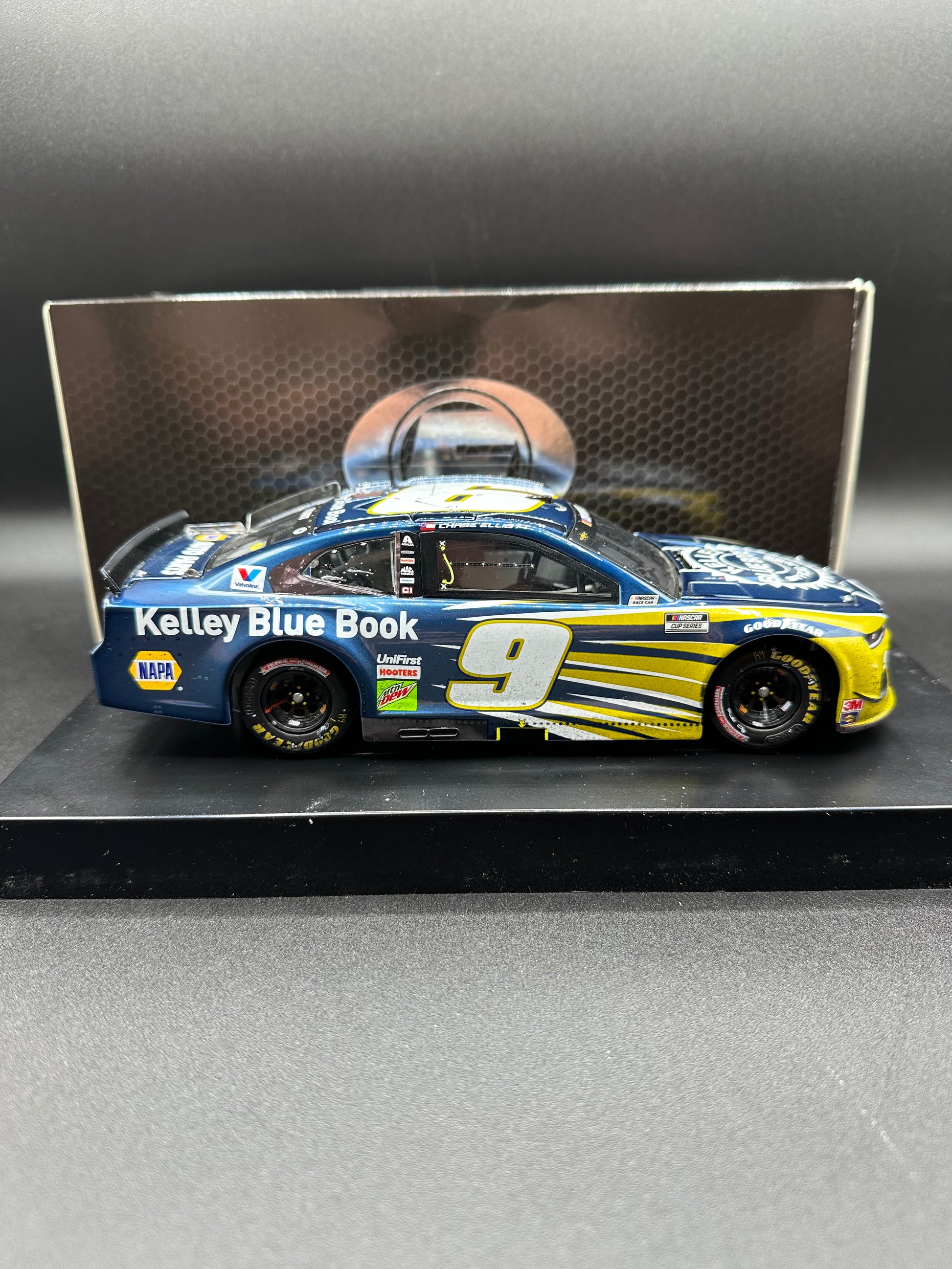 Chase Elliott 2020 Charlotte Win Liquid Color RCCA Elite NASCAR