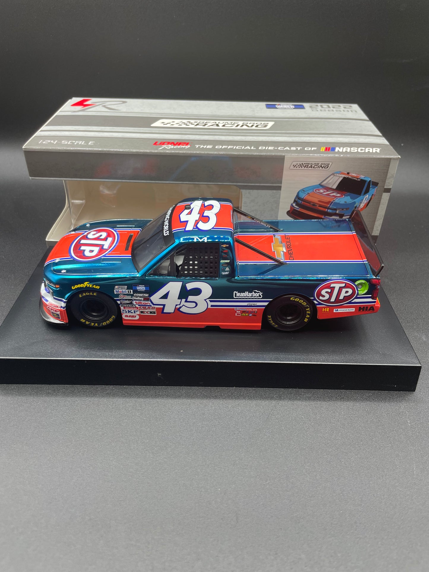 Thad Moffitt 2022 STP 1:24 Color Chrome Nascar Truck Series